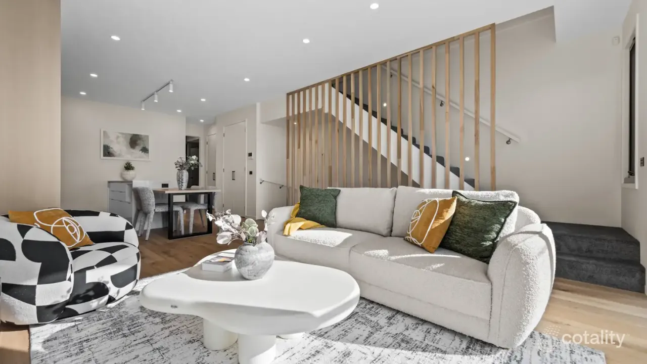 3-bedroom unit at 1/5 Frankcom Street, Blackburn, VIC 3130, Whitehorse, Victoria