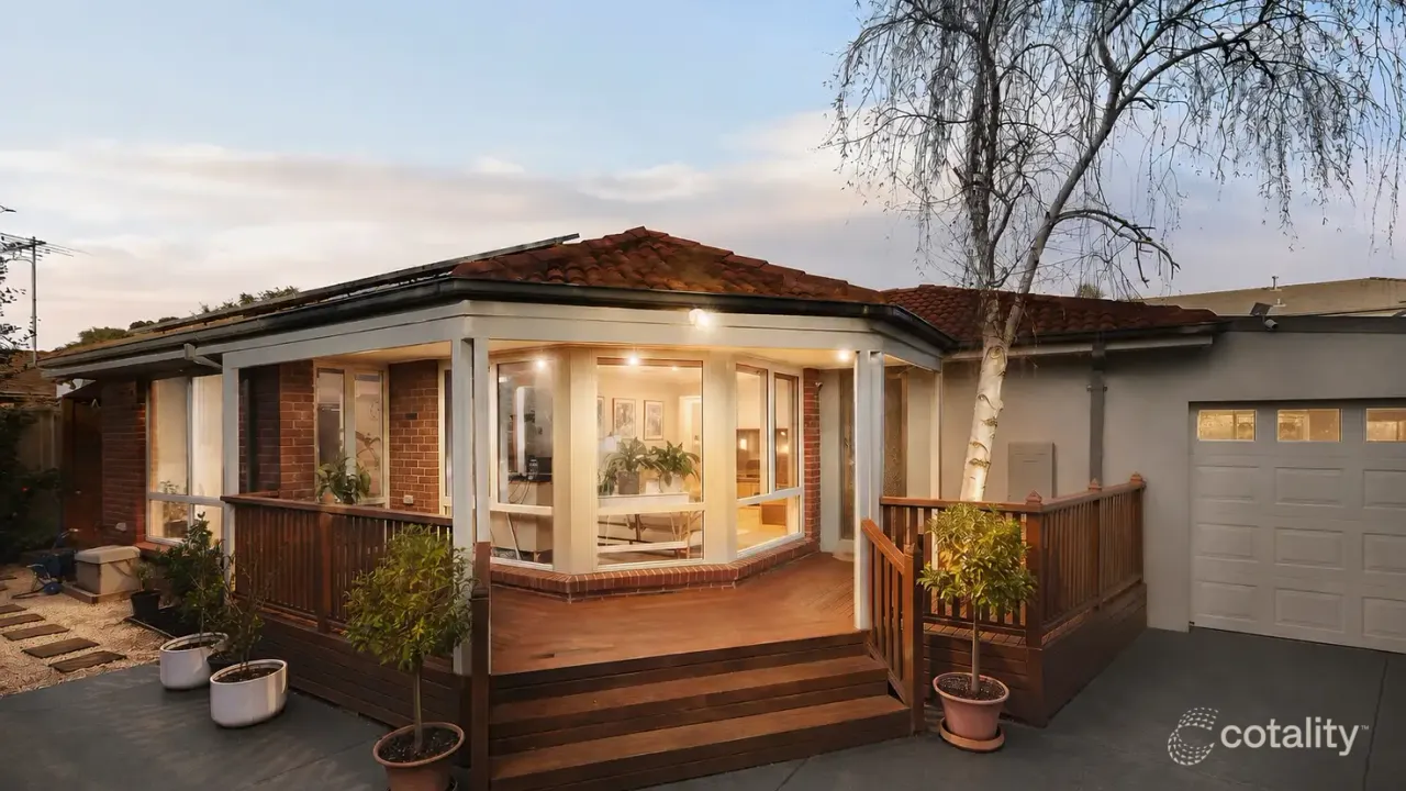 2-bedroom unit at 2/18 Widdop Crescent, Hampton East, VIC 3188, Bayside (Vic.), Victoria