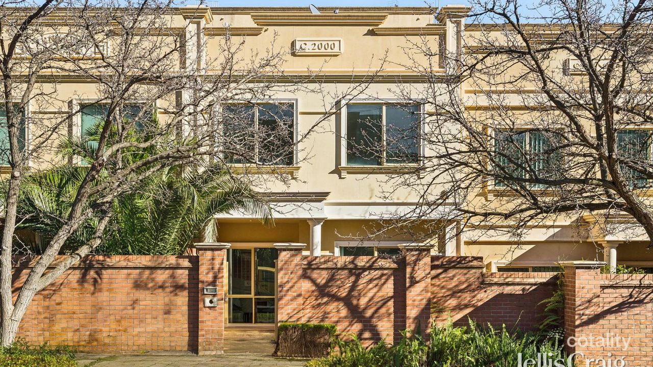 3-bedroom unit at 9 Carnarvon Street, Doncaster, VIC 3108, Manningham, Victoria