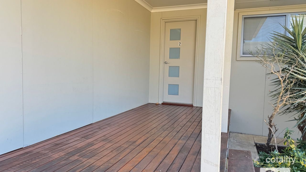 3-bedroom unit at 2/15 Barnsley Street, Chinchilla, QLD 4413, Western Downs, Queensland