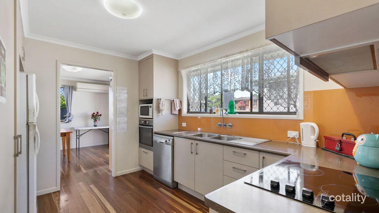 5-bedroom house at 319 Boat Harbour Drive, Scarness, QLD 4655, Fraser Coast, Queensland