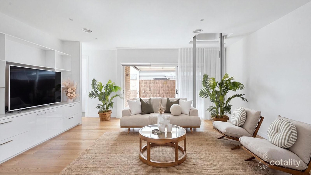 3-bedroom unit at 2/6 Beatty Parade, Mornington, VIC 3931, Mornington Peninsula, Victoria