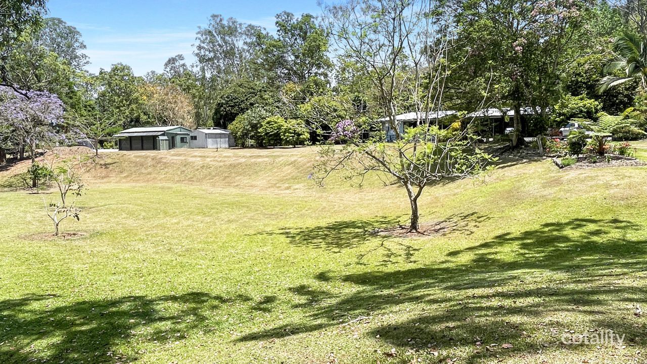 6-bedroom house at 90 Carrington Road, Carrington, QLD 4883, Tablelands, Queensland