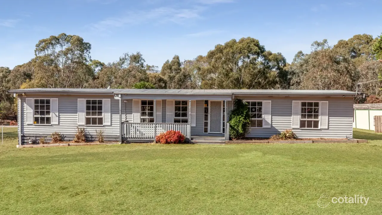 5-bedroom house at 8 Brucewater Court, Broadford, VIC 3658, Mitchell Council, Victoria