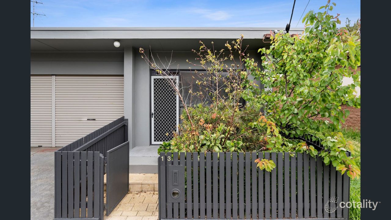 1-bedroom unit at 13 Coxon Parade, North Geelong, VIC 3215, Greater Geelong Council, Victoria