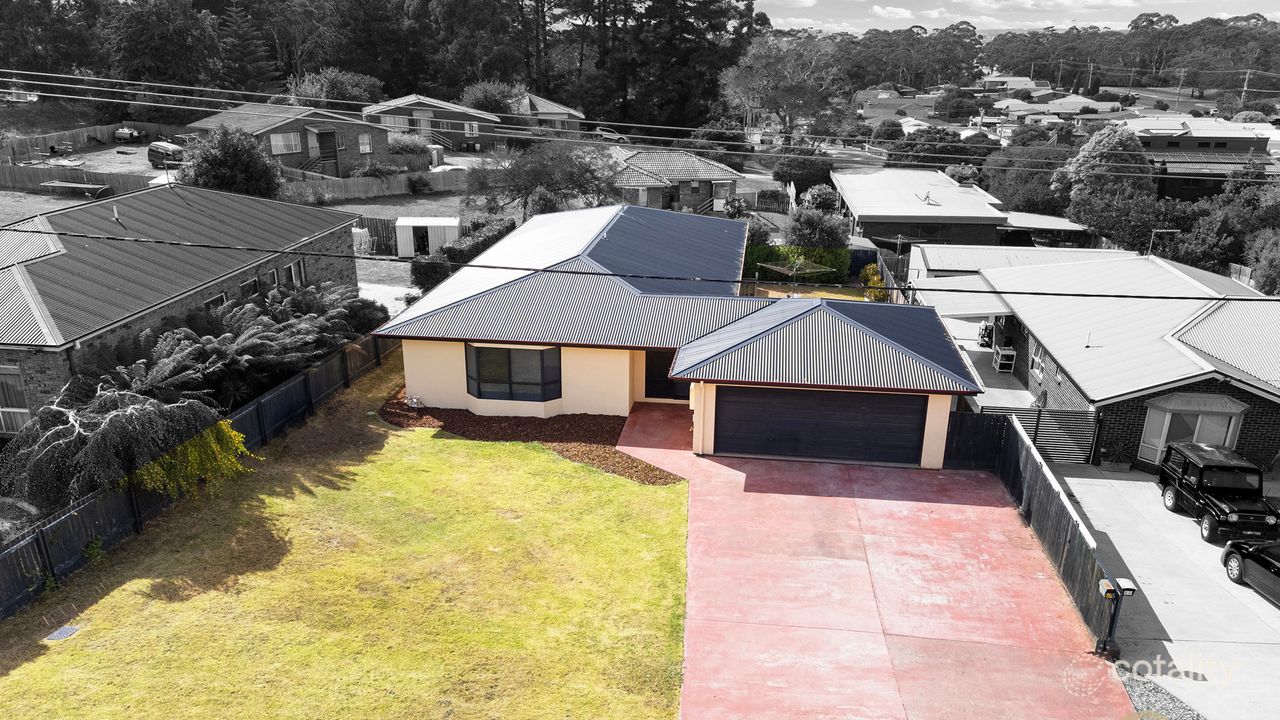 3-bedroom house at 37 Hillcrest Road, Devonport, TAS 7310, Devonport Council, Tasmania