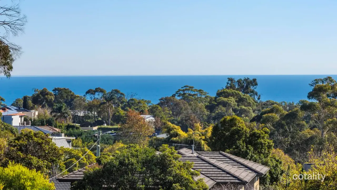 3-bedroom unit at 11/54 Mount Eliza Way, Mount Eliza, VIC 3930, Mornington Peninsula Council, Victoria