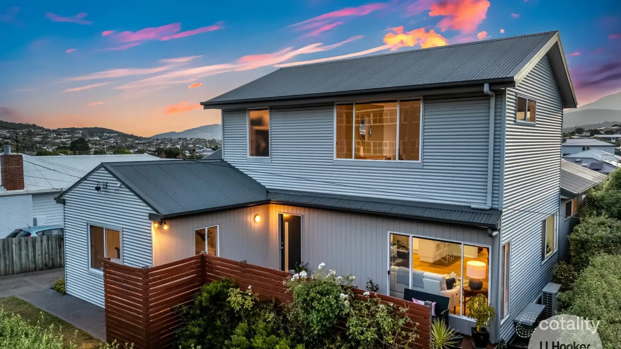 3-bedroom house at 12 Rowitta Road, Lindisfarne, TAS 7015, Clarence Council, Tasmania