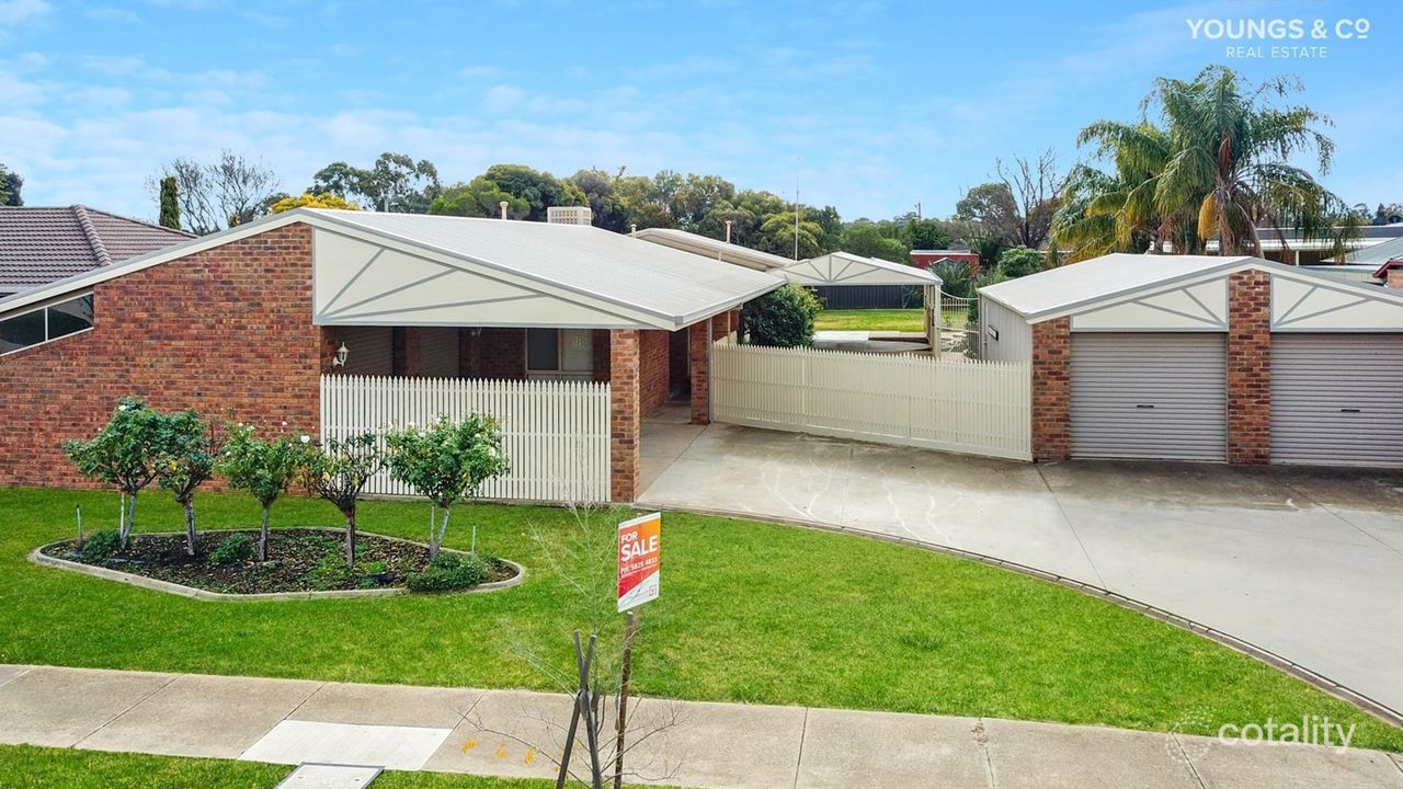 4-bedroom house at 17 John Gray Avenue, Mooroopna, VIC 3629, Greater Shepparton, Victoria