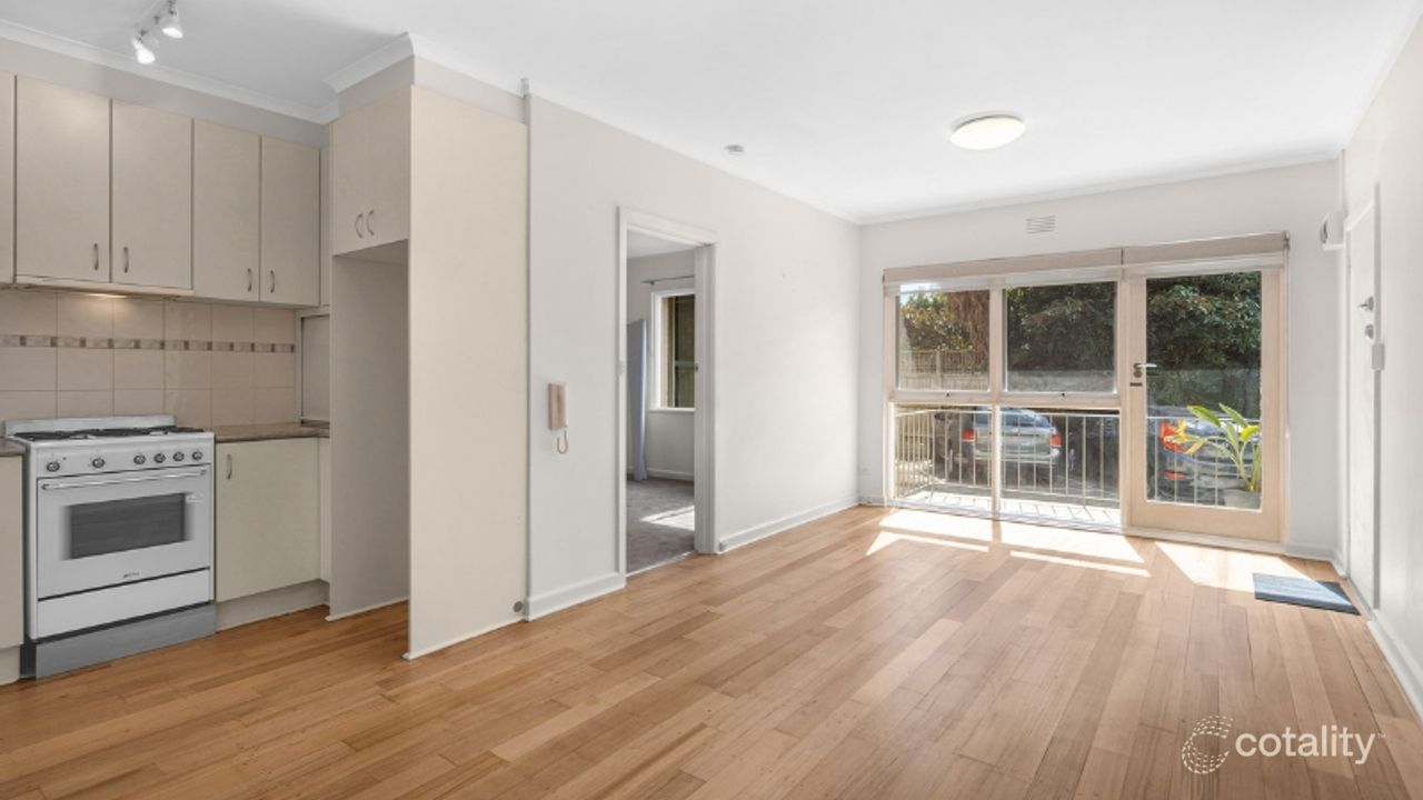 1-bedroom unit at 6/4 Glen Street, Hawthorn, VIC 3122, Boroondara, Victoria