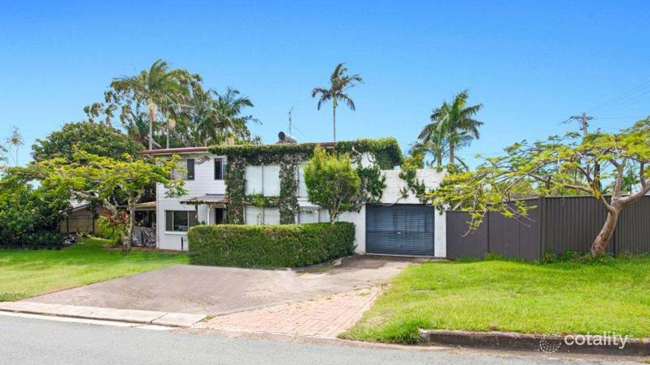 4-bedroom house at 16 Hill Street, Currimundi, QLD 4551, Sunshine Coast, Queensland