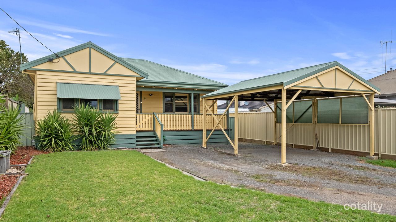 3-bedroom unit at 16 Elm Street, Golden Square, VIC 3555, Greater Bendigo Council, Victoria