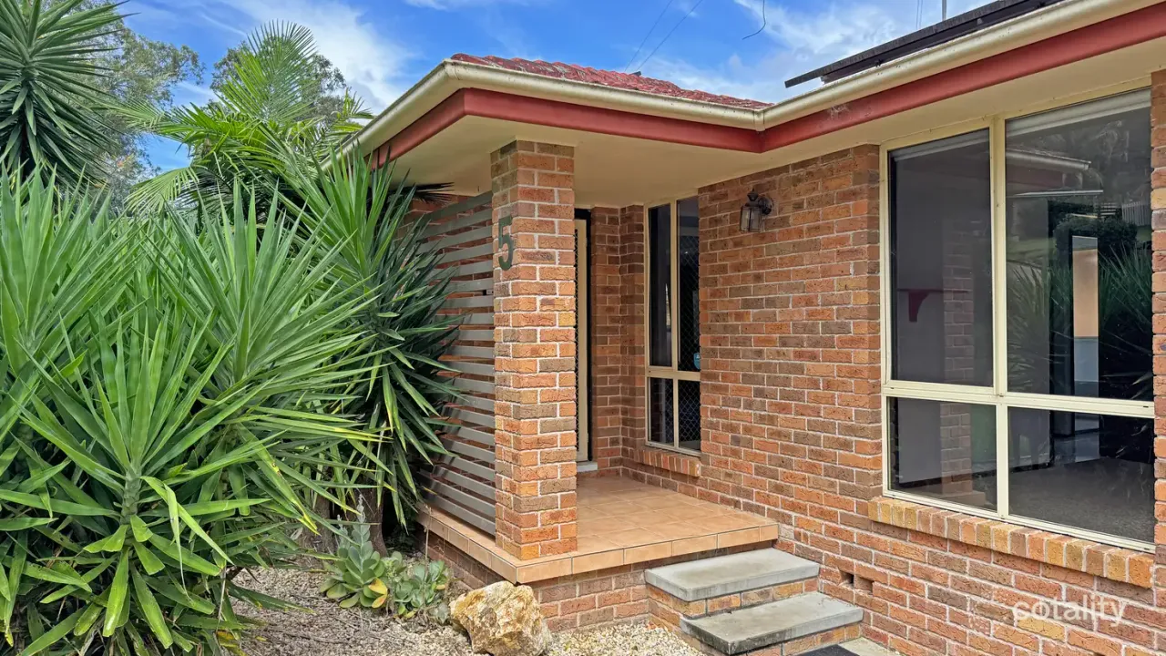 4-bedroom house at 5 Coorong Place, Taree, NSW 2430, Mid-Coast Council, New South Wales