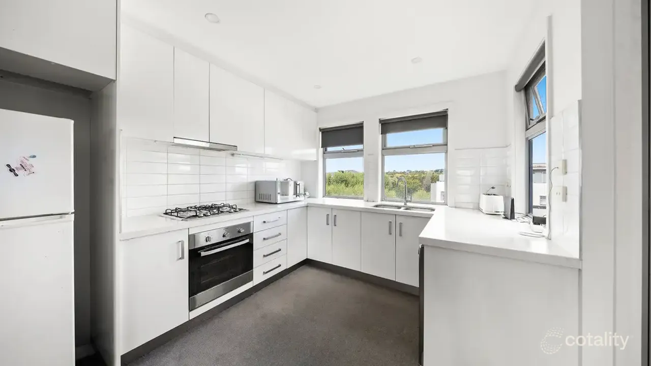 3-bedroom unit at 10/302 Golf Links Road, Narre Warren, VIC 3805, Casey Council, Victoria