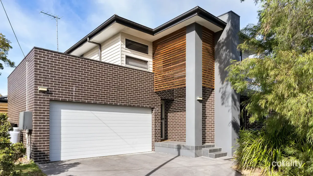 5-bedroom house at 6 Jensen Place, Engadine, NSW 2233, Sutherland Council, New South Wales