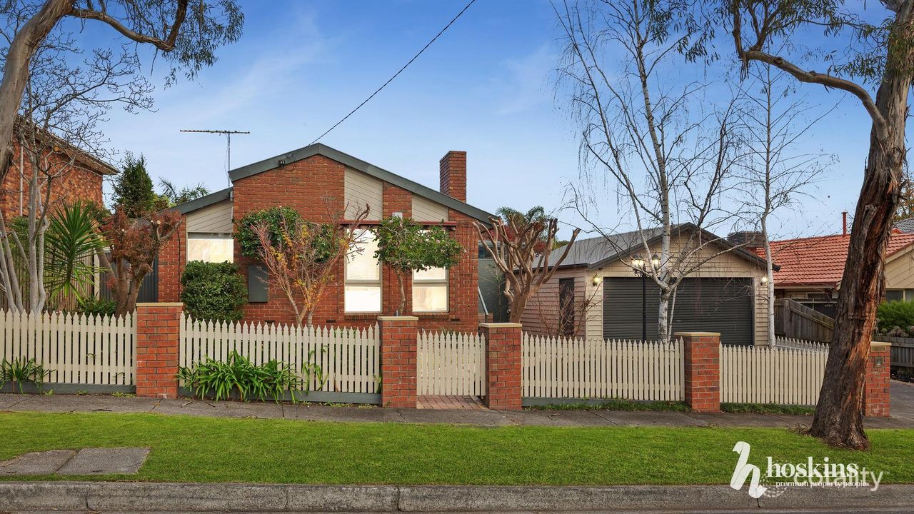 4-bedroom house at 21 Tarwin Drive, Croydon Hills, VIC 3136, Maroondah, Victoria