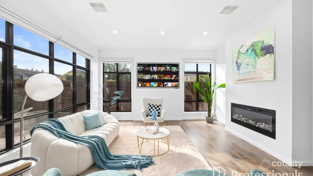4-bedroom unit at 2/19 Fernhill Street, Glen Waverley, VIC 3150, Monash, Victoria