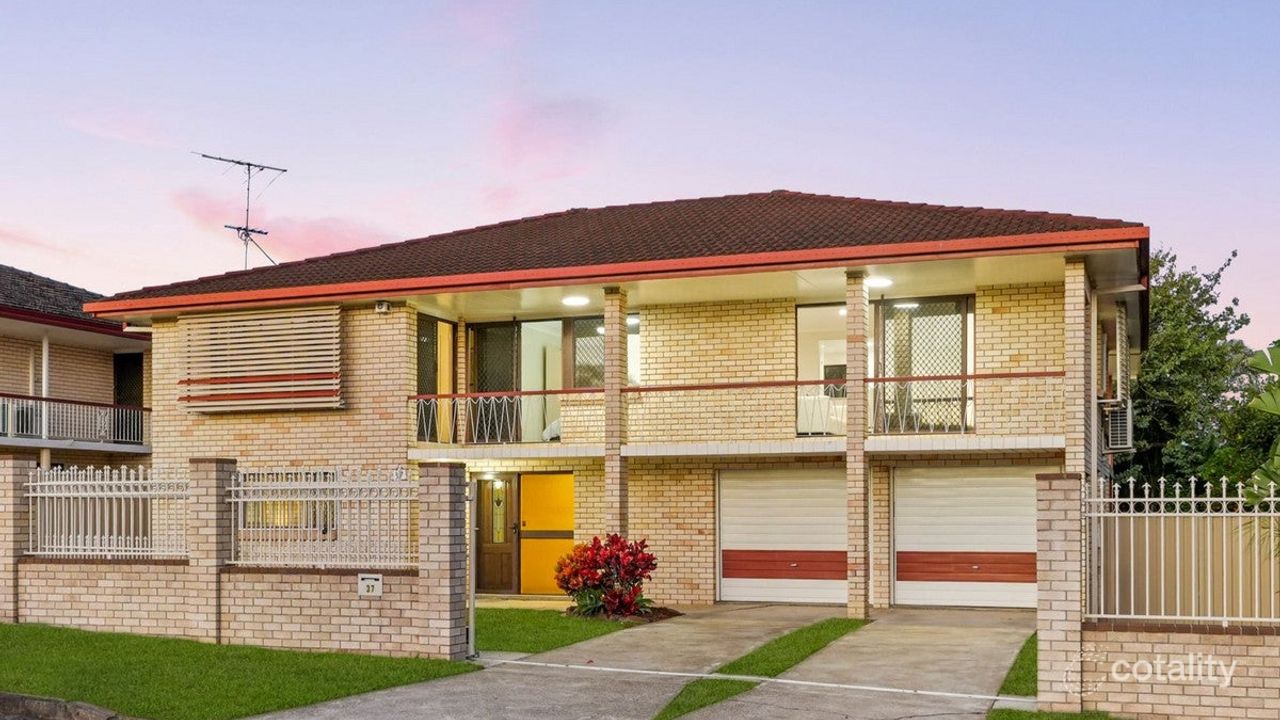 4-bedroom house at 37 Swanfield Street, Macgregor, QLD 4109, Brisbane, Queensland