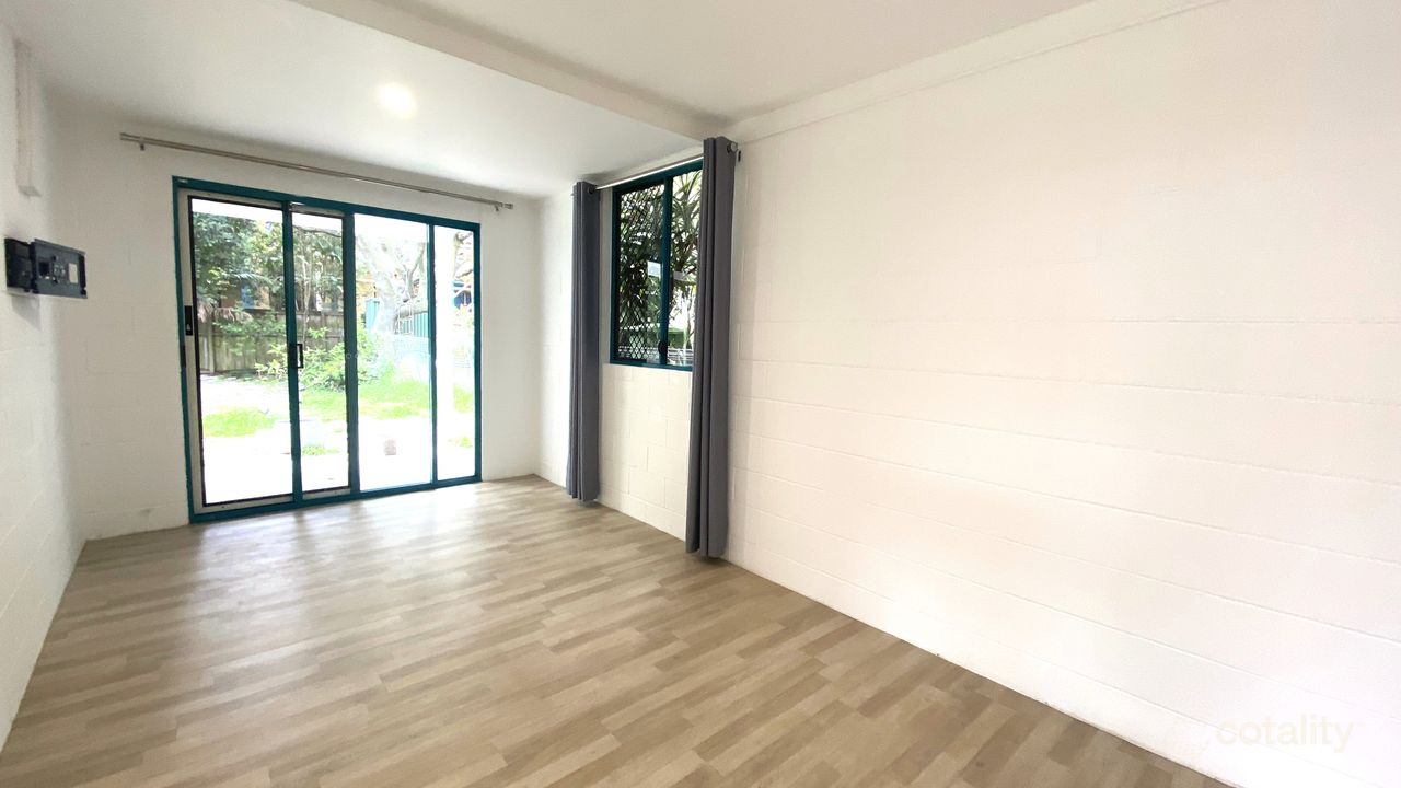 2-bedroom house at 11 Eighth Avenue, Palm Beach, QLD 4221, Gold Coast Council, Queensland