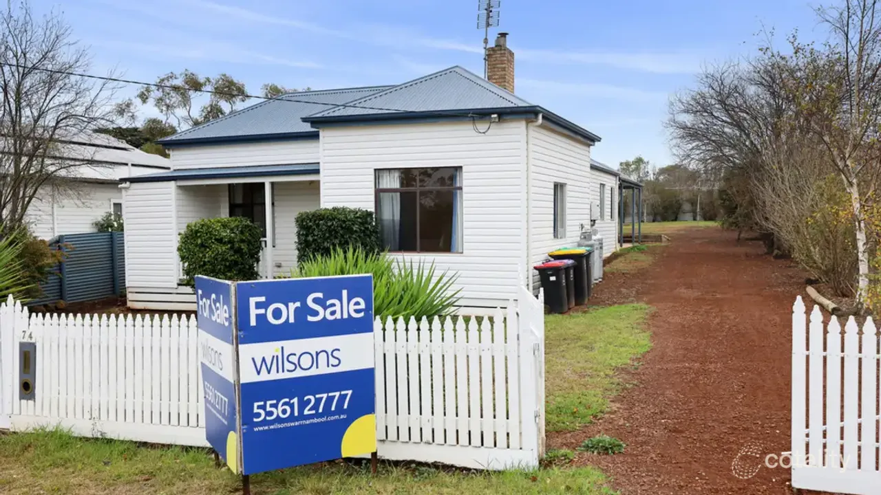 4-bedroom house at 74 Mill Street, Mortlake, VIC 3272, Moyne Council, Victoria