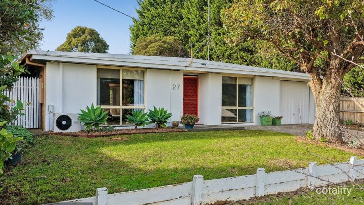3-bedroom house at 27 Brown Street, Leongatha, VIC 3953, South Gippsland, Victoria