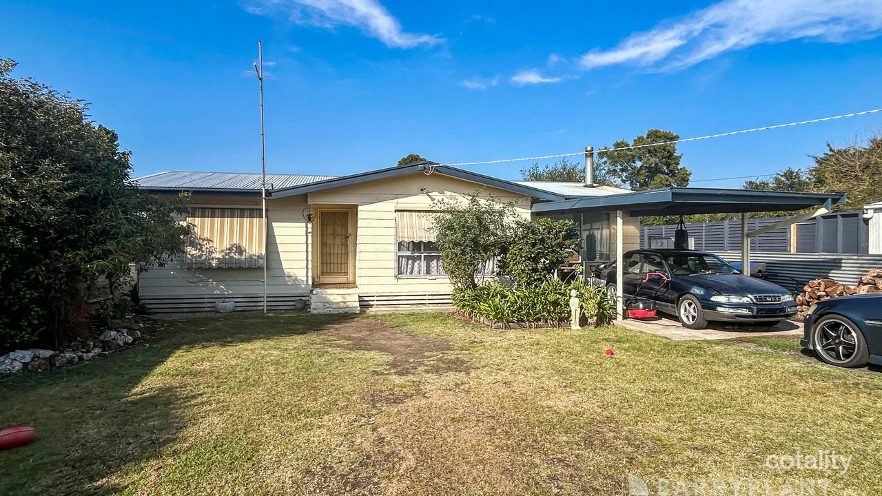 4-bedroom house at 5 Willoby Street, Beaufort, VIC 3373, Pyrenees Council, Victoria