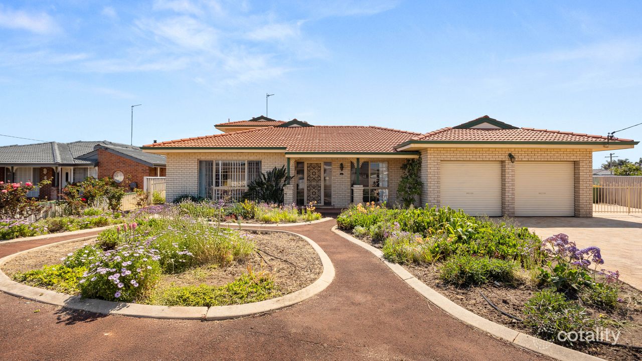 5-bedroom house at 8 Coral Place, Eaton, WA 6232, Dardanup, Western Australia