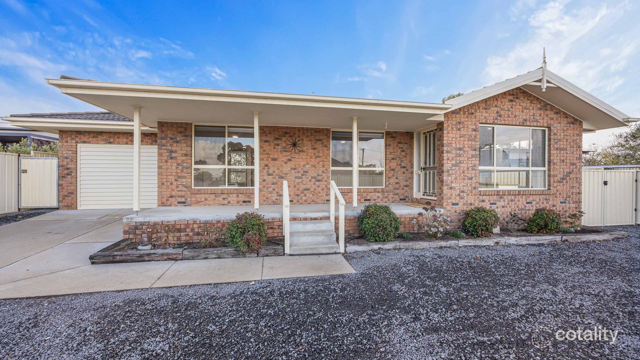 3-bedroom unit at 1/11 Barkly Street, Ararat, VIC 3377, Ararat, Victoria