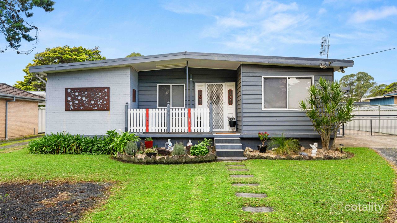 6-bedroom house at 26 Calymea Street, Nowra Hill, NSW 2540, Shoalhaven, New South Wales