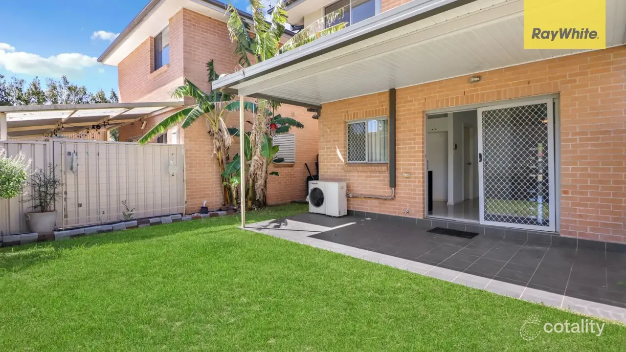 5-bedroom unit at 4/10 Quinn Avenue, Seven Hills, NSW 2147, Blacktown Council, New South Wales