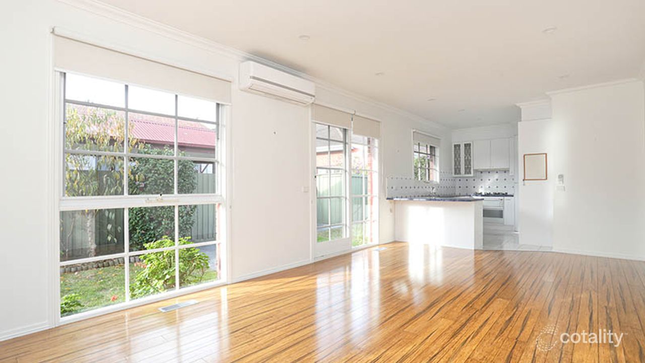 2-bedroom unit at 265B Koornang Road, Carnegie, VIC 3163, Glen Eira, Victoria