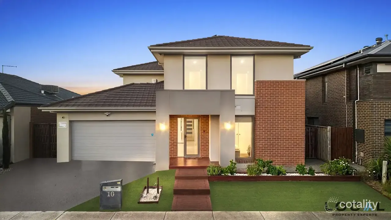 5-bedroom house at 10 Gellibrand Street, Werribee, VIC 3030, Wyndham, Victoria