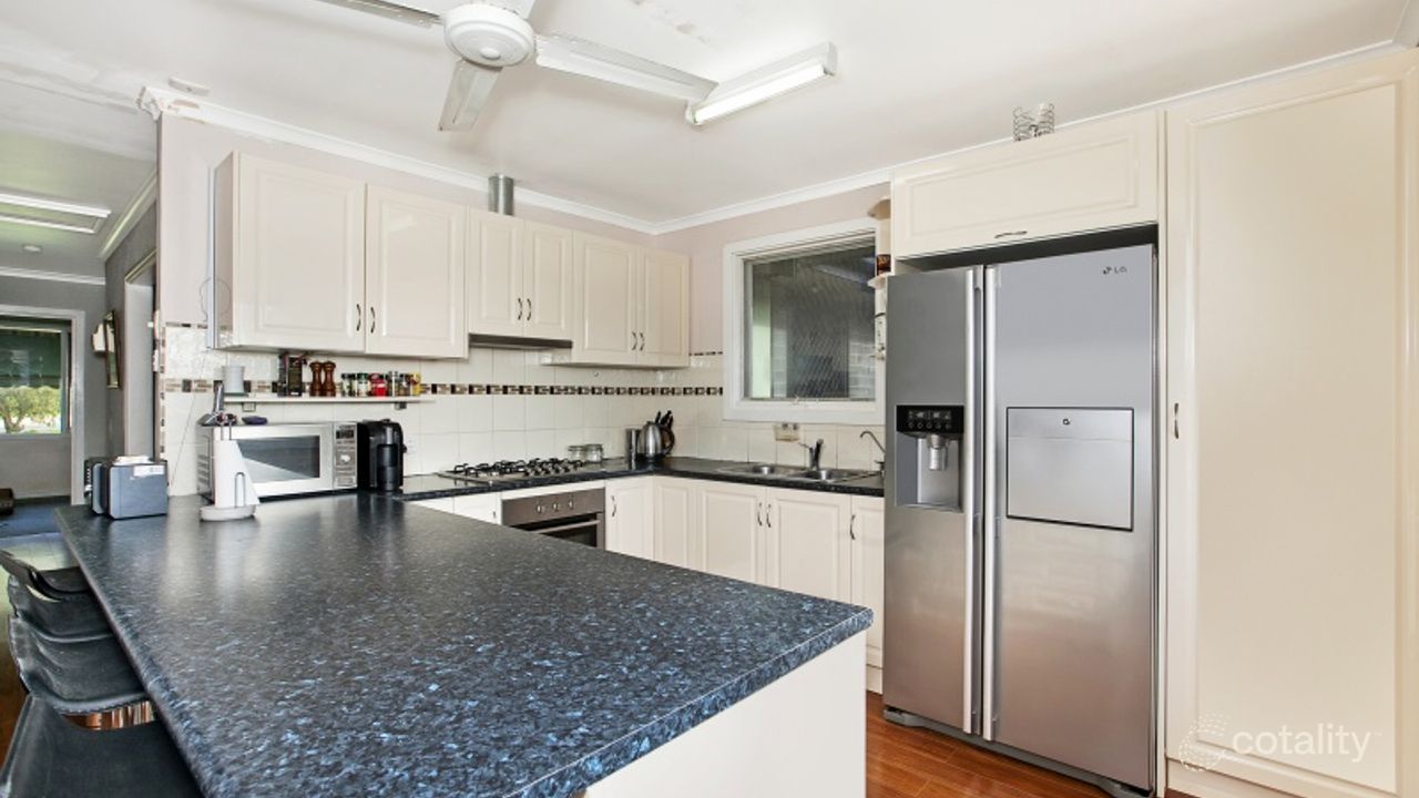3-bedroom house at 6 Mallow Court, O'Sullivan Beach, SA 5166, Onkaparinga Council, South Australia