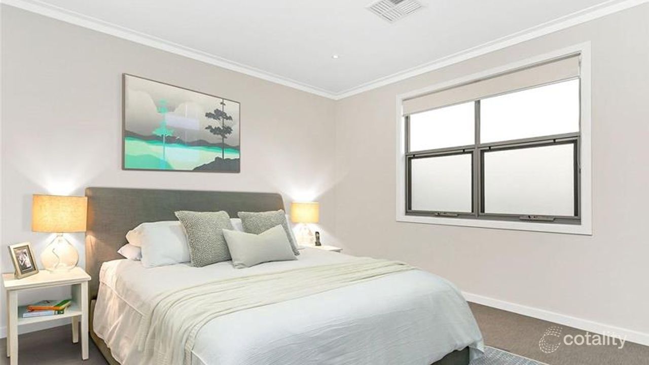 3-bedroom unit at 2/12 Nedland Crescent, Port Noarlunga South, SA 5167, Onkaparinga Council, South Australia