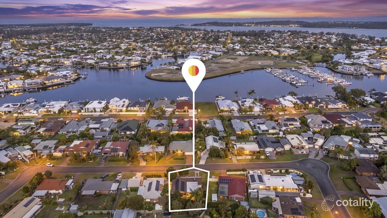 3-bedroom house at 18 Hawaii Crescent, Banksia Beach, QLD 4507, Moreton Bay, Queensland