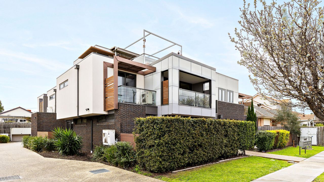 2-bedroom unit at 2/133 Nicholson Street, Coburg, VIC 3058, Merri-Bek, Victoria