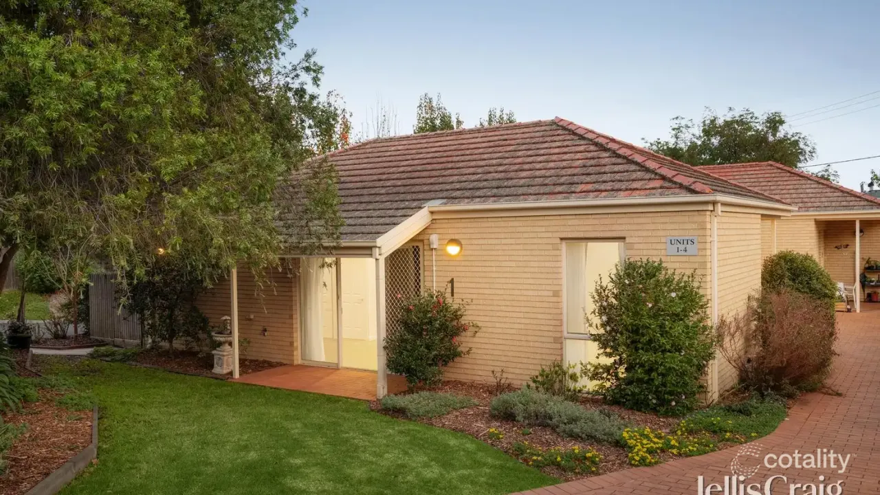 2-bedroom unit at 1 Oldstead Road, Greensborough, VIC 3088, Nillumbik, Victoria