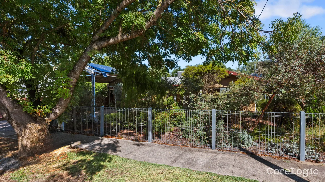 3-bedroom house at 44 Riverview Road, Benalla Council, Victoria