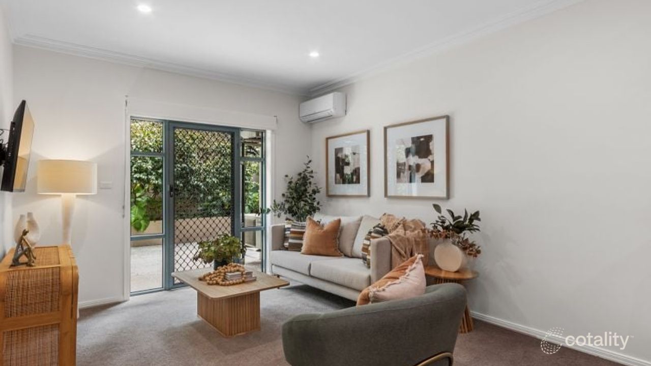 1-bedroom unit at 207/45 Banool Road, Balwyn, VIC 3103, Boroondara Council, Victoria
