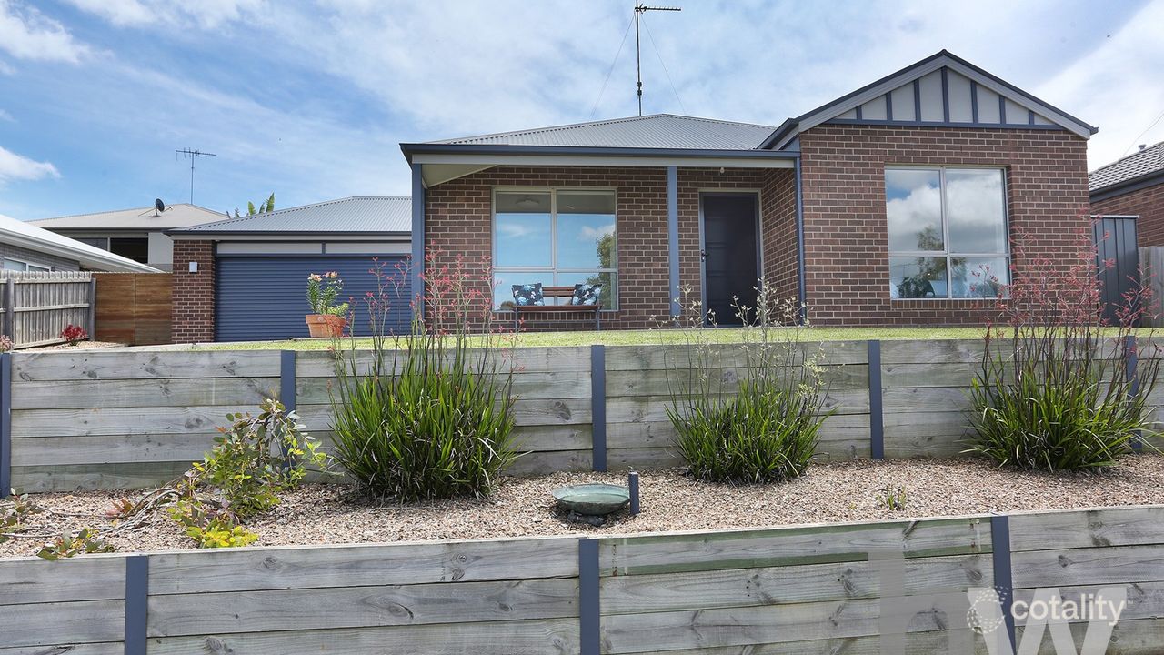 3-bedroom house at 19 the Glen, Drysdale, VIC 3222, Greater Geelong Council, Victoria