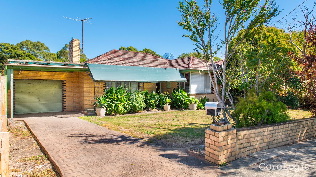 3-bedroom house at 17 Glenwood Avenue, Monash Council, Victoria