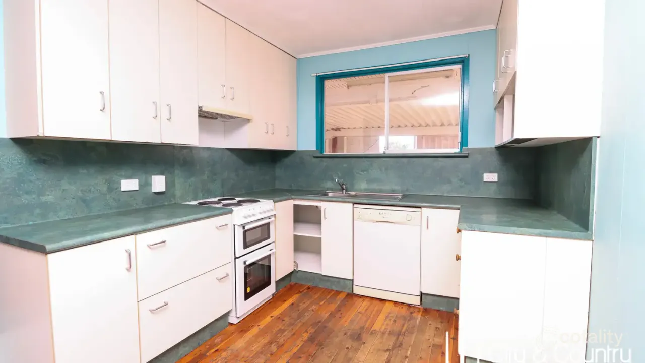 3-bedroom house at 37 Pelican Road, Townview, QLD 4825, Mount Isa, Queensland