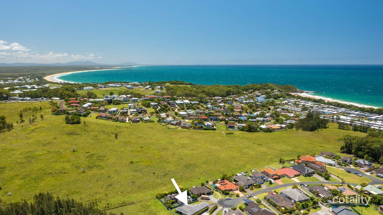 4-bedroom house at 21 Bellevue Place, Black Head, NSW 2430, Mid-Coast, New South Wales