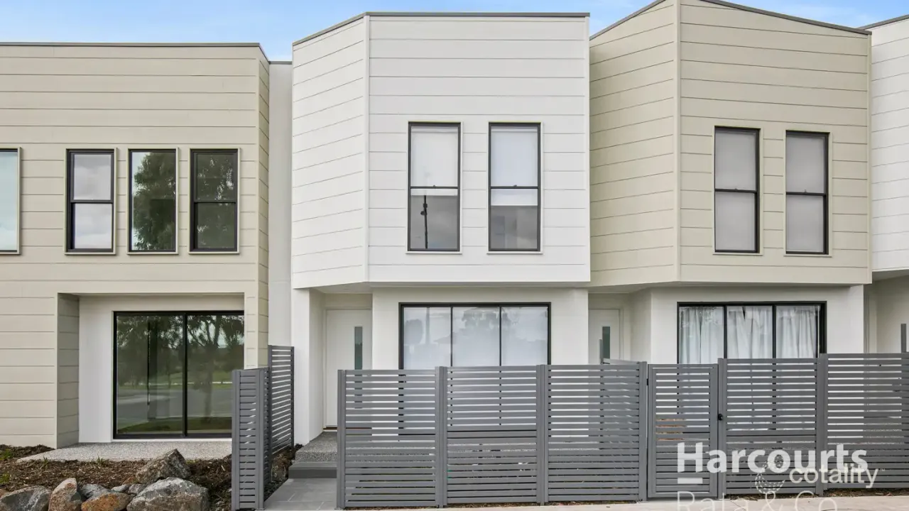 2-bedroom unit at 32 Linfield Parade, Wollert, VIC 3750, Whittlesea, Victoria