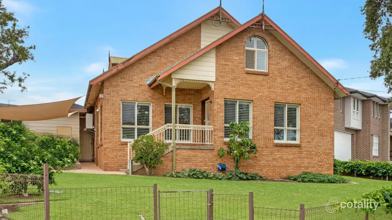 5-bedroom house at 33 Warrumbungle Street, Fairfield West, NSW 2165, Fairfield, New South Wales