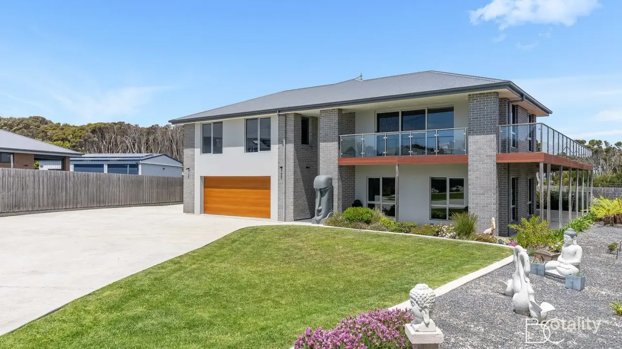 5-bedroom house at 2 William Parish Drive, Low Head, TAS 7253, George Town, Tasmania