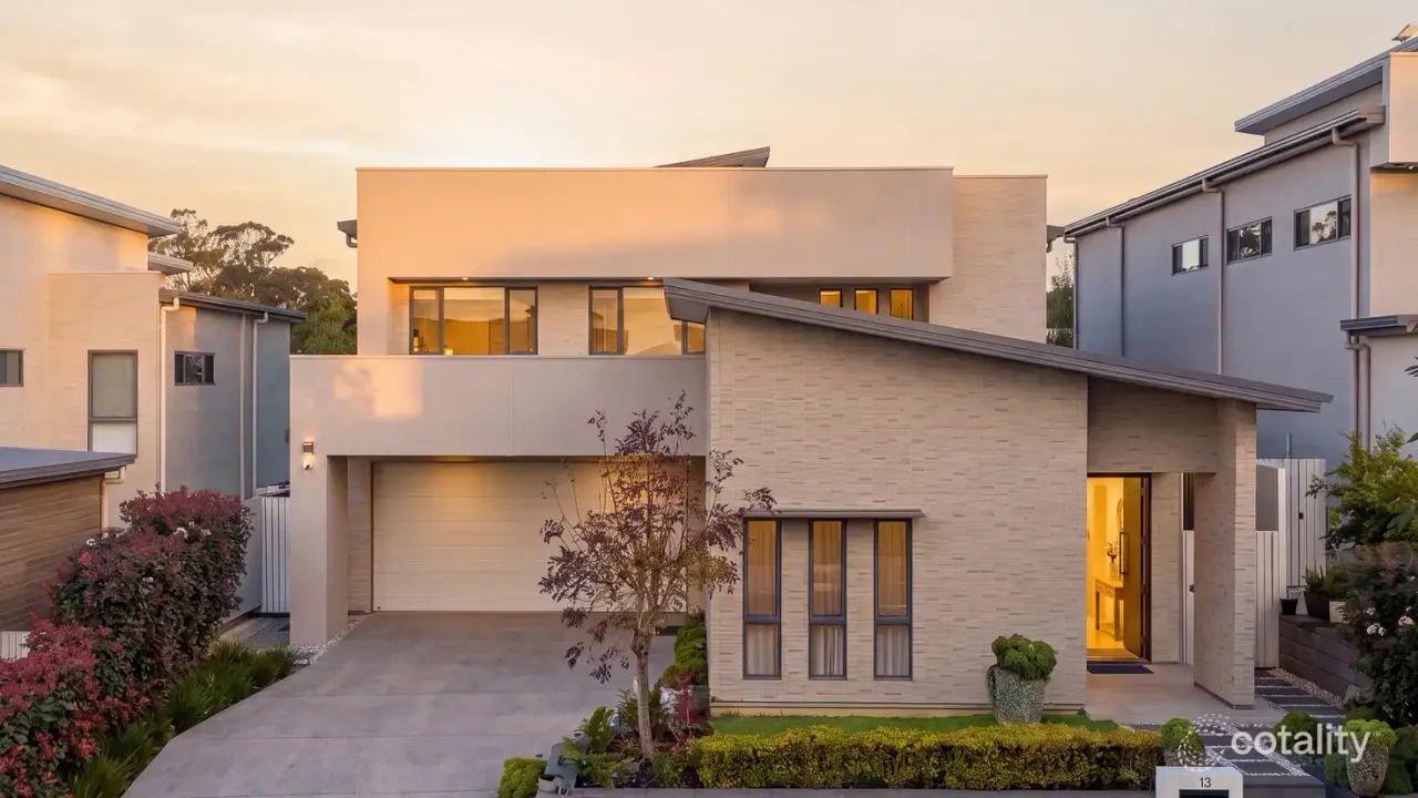 5-bedroom house at 13 Florian Boulevard, Gledswood Hills, NSW 2557, Camden, New South Wales
