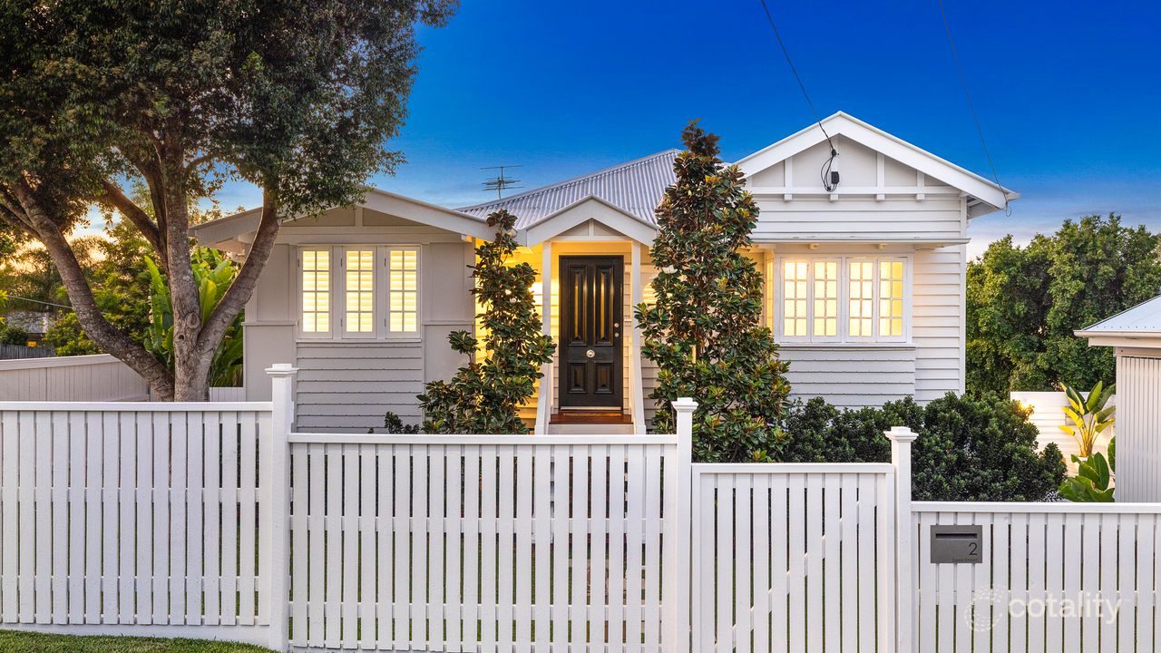 3-bedroom house at 2 Love Street, Holland Park, QLD 4121, Brisbane, Queensland