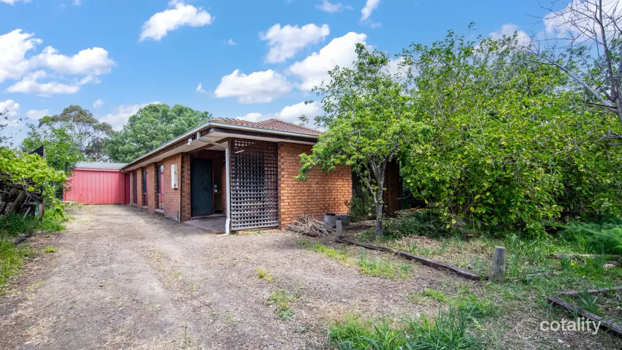 3-bedroom house at 43 Westward Ho Drive, Sunbury, VIC 3429, Hume, Victoria