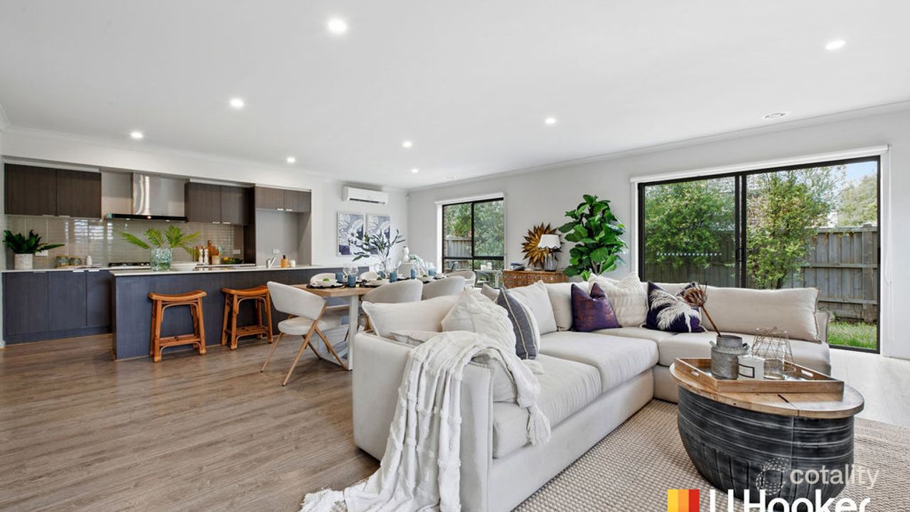 4-bedroom house at 4 Saxony Way, Point Cook, VIC 3030, Wyndham, Victoria